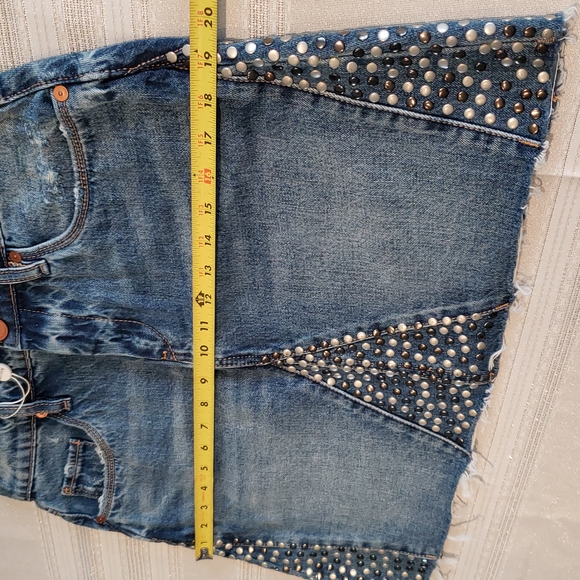 BLANK NYC New Stud Embellished Denim Jean Skirt 'WAY BACK WHEN' Mini CHICπHPx2 - Picture 10 of 17